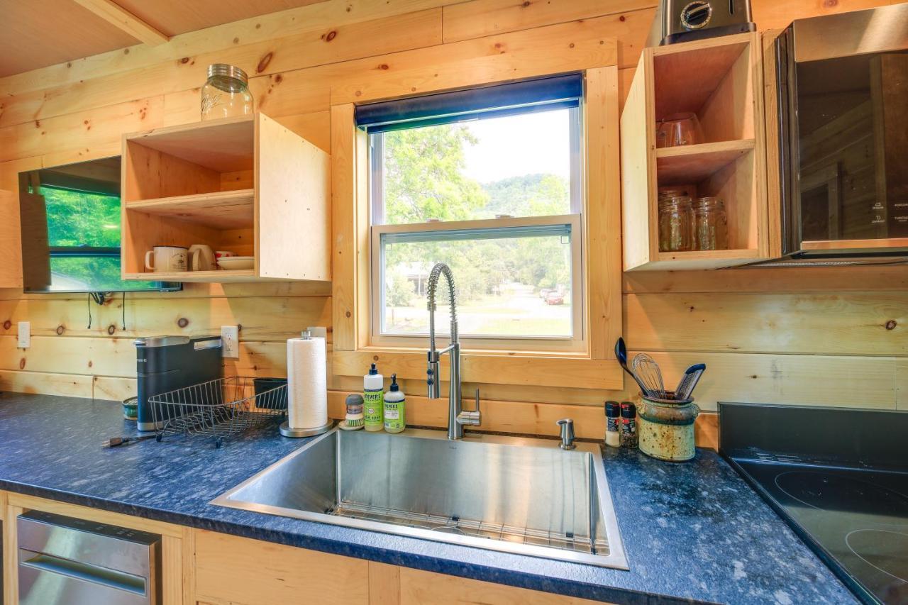 Apartamento Cozy Hikers Hideaway Steps From Creeper Trail! Damascus Exterior foto