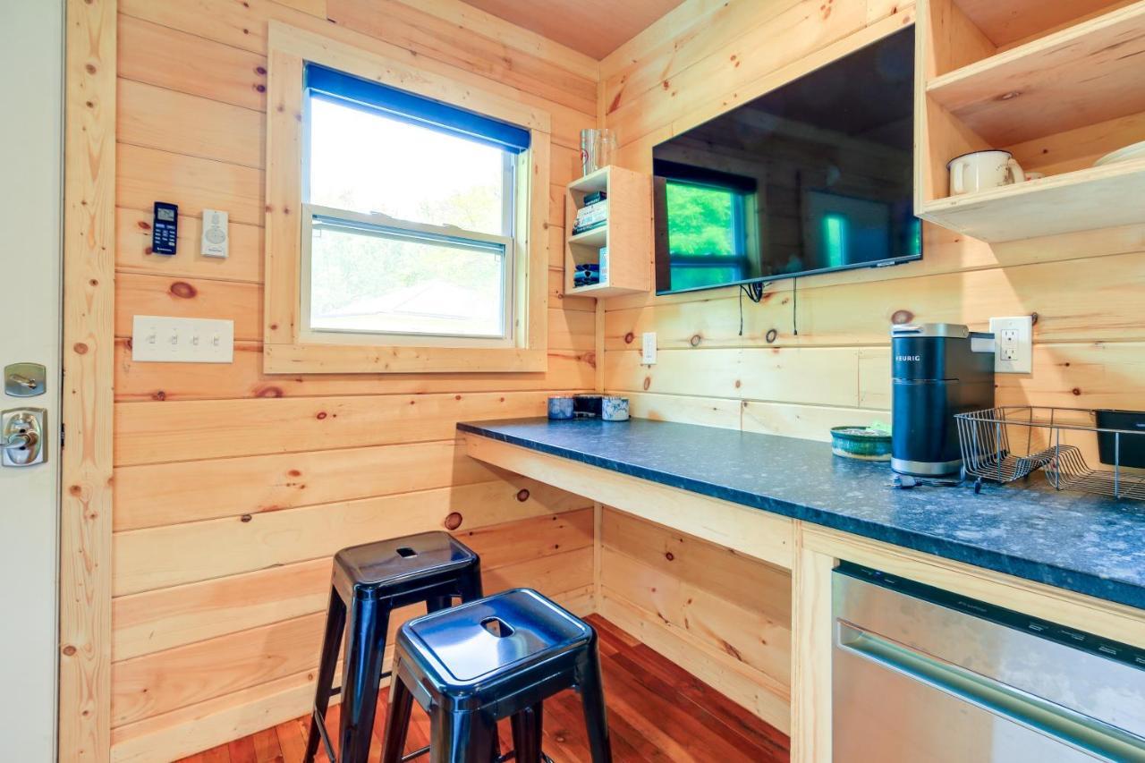 Apartamento Cozy Hikers Hideaway Steps From Creeper Trail! Damascus Exterior foto