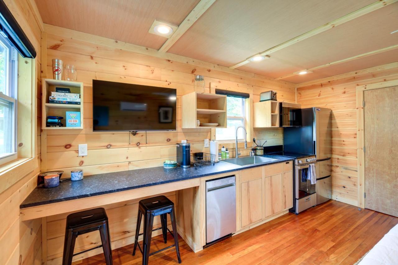 Apartamento Cozy Hikers Hideaway Steps From Creeper Trail! Damascus Exterior foto